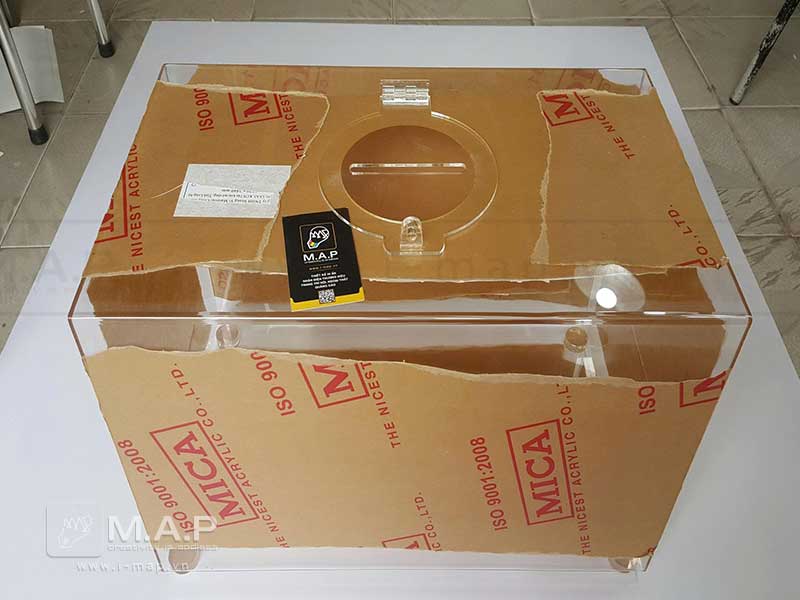hòm bỏ phiếu đại hội đảng bộ